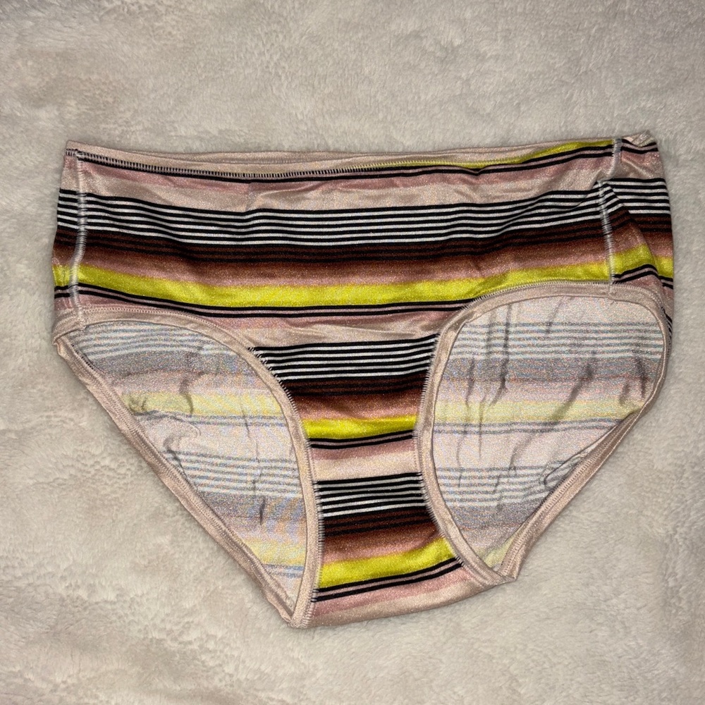 Victoria's Secret Hip-hugger size S